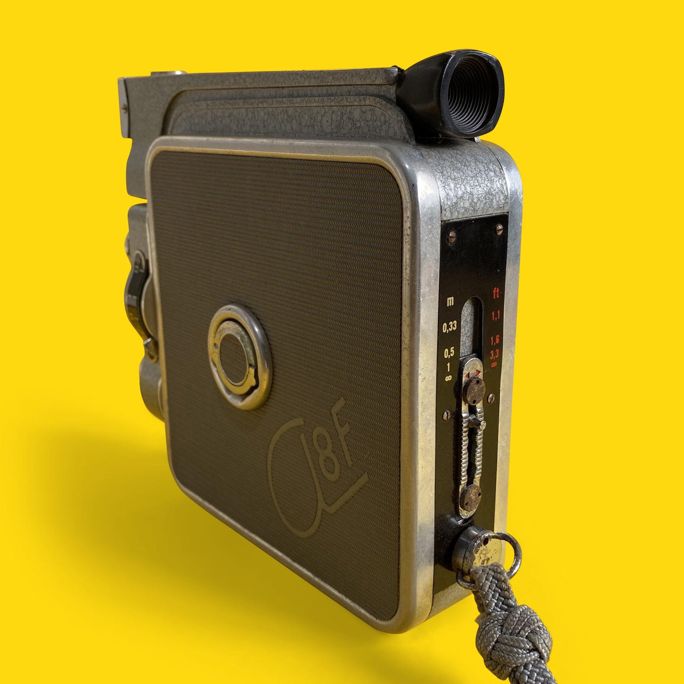 Admica 8F 8mm Vintage Cine Camera