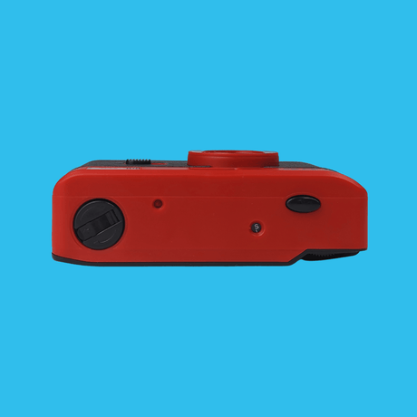 Brand New KUGO 35mm Film Camera Reusable Point And Shoot - Red