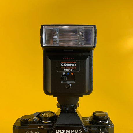 Cobra MD210 External Flash Unit for 35mm Film Camera w/ Box