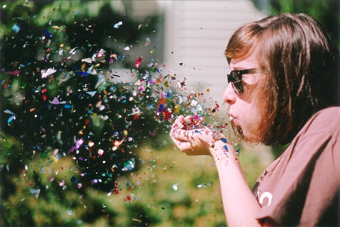 Minolta Maxxum 7000i Automatic SLR 35mm Film Camera with Minolta AF 35mm-105mm Zoom Lens