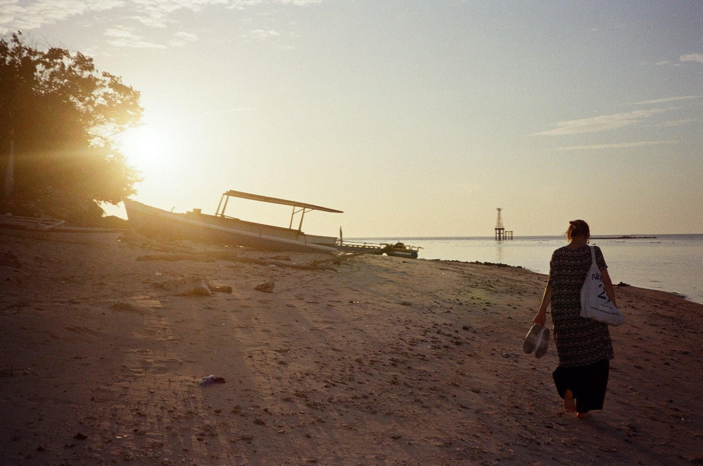 Minolta Riva Zoom 130 35mm Film Camera Point and Shoot