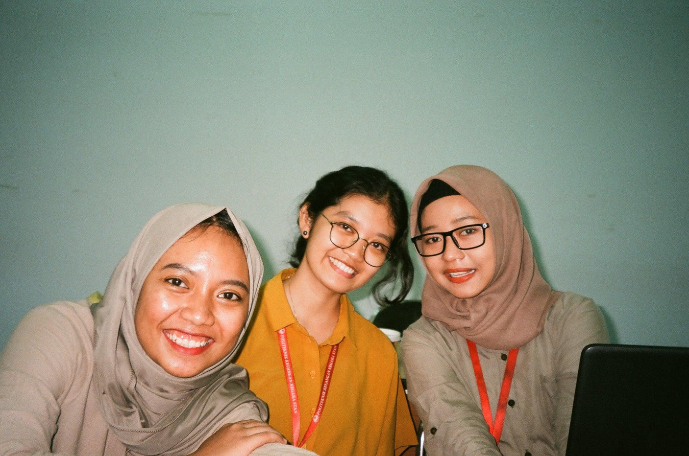 Minolta Riva Zoom 140 35mm Film Camera Point and Shoot