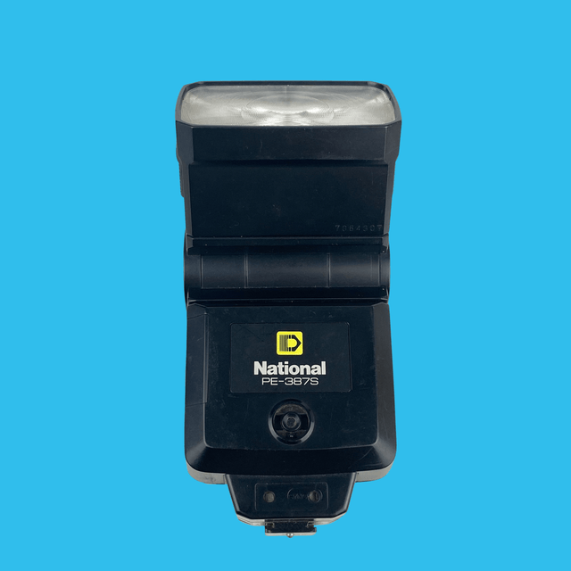 National PE-387S TTL Flash Unit.