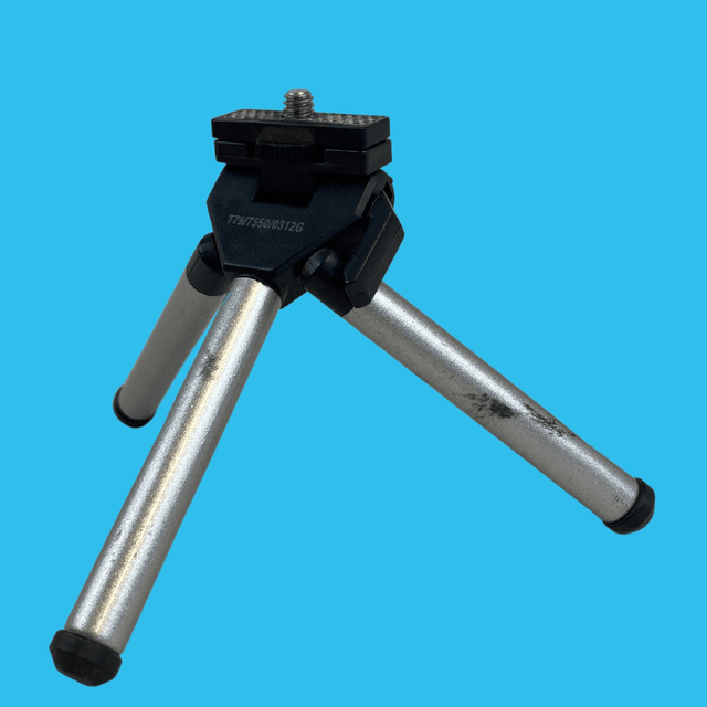 T79 - Table Top Tripod 8cm-14cm