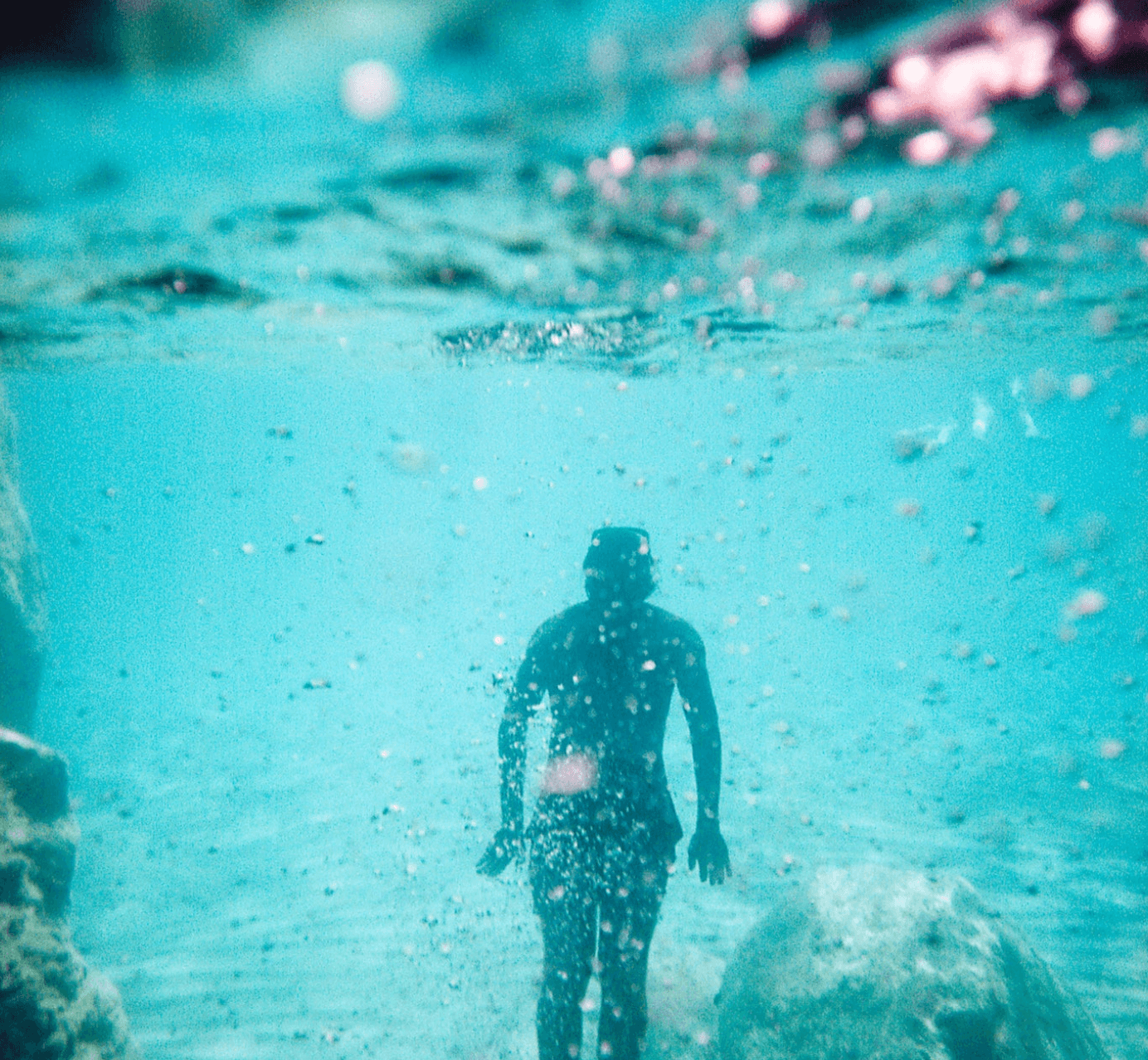 Dive into Film: Exploring Underwater 35mm Cameras