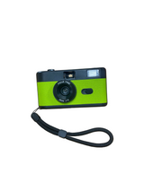 35MM REUSABLE FILM CAMERA WITH FLASH - BLACK & GREEN