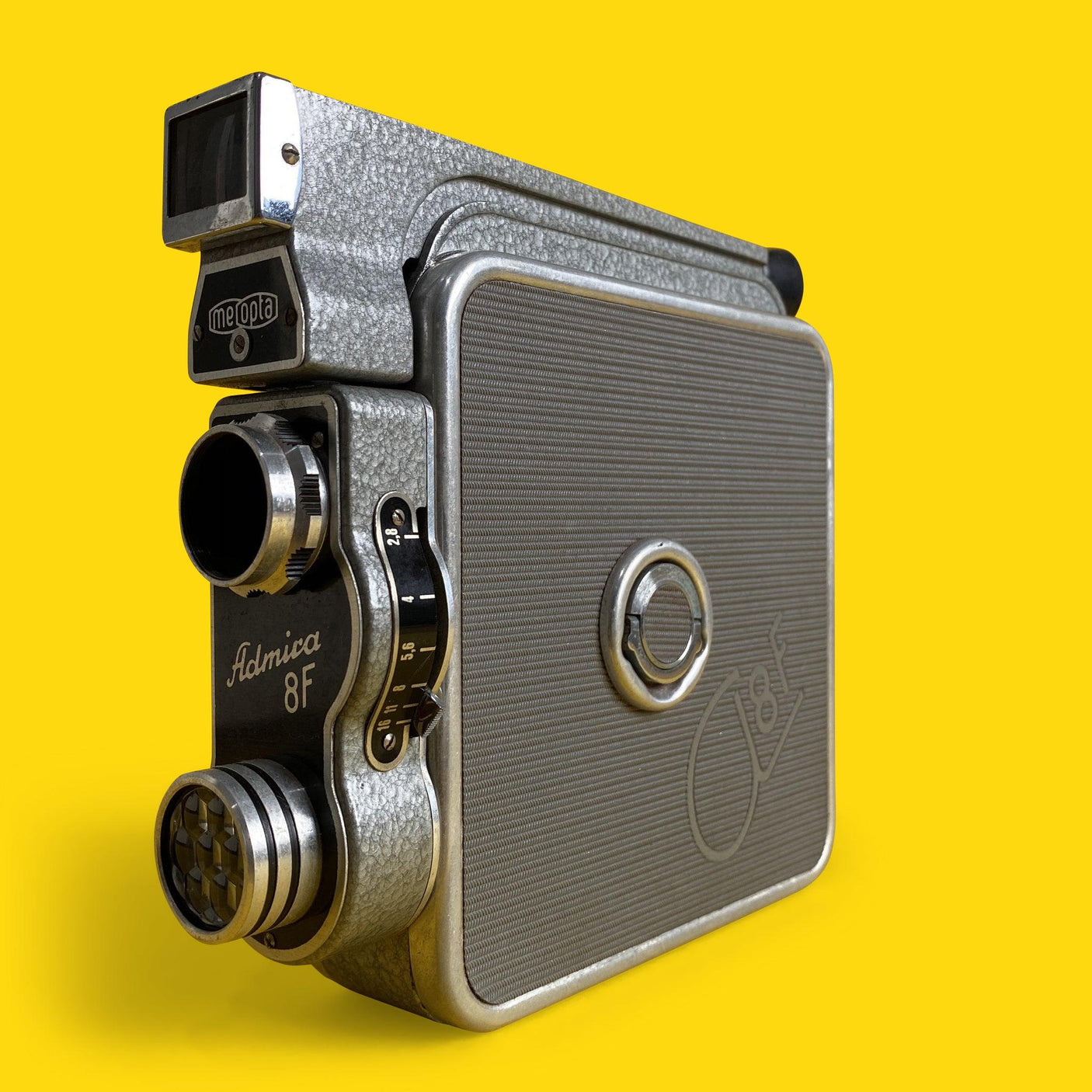 Admica 8F 8mm Vintage Cine Camera