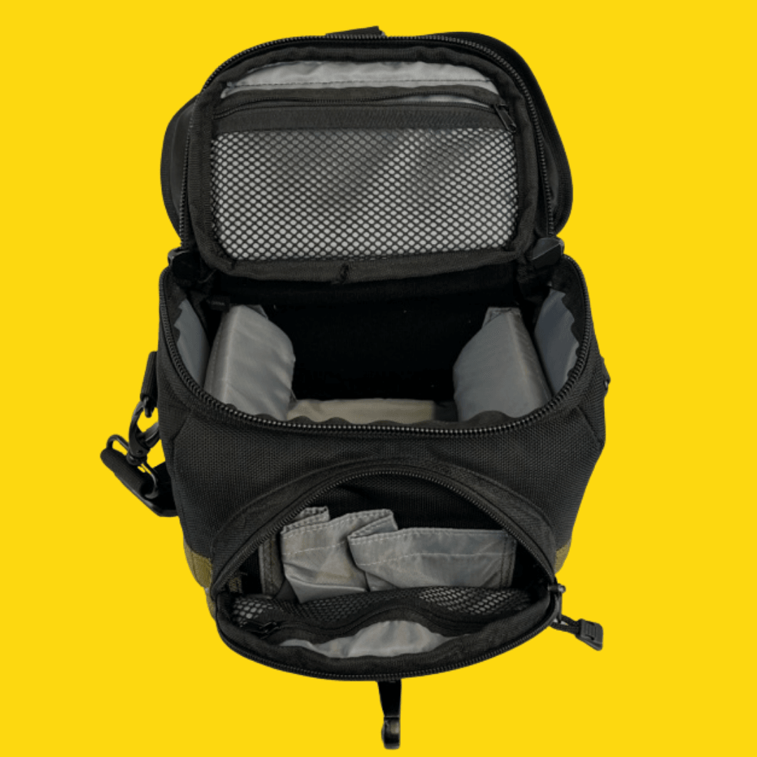 Black adventIQ Lightweight DSLR/SLR Camera Backpack Bag, Size/Dimension:  15.5 X 11 X 5.5 Inch