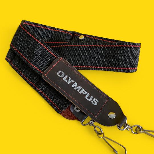 【現状品】OLYMPUS 35DC フィルムカメラ ストラップ付 オリンパス 現状品】OLYMPUS 35DC フィルムカメラ ストラップ付 オリンパス