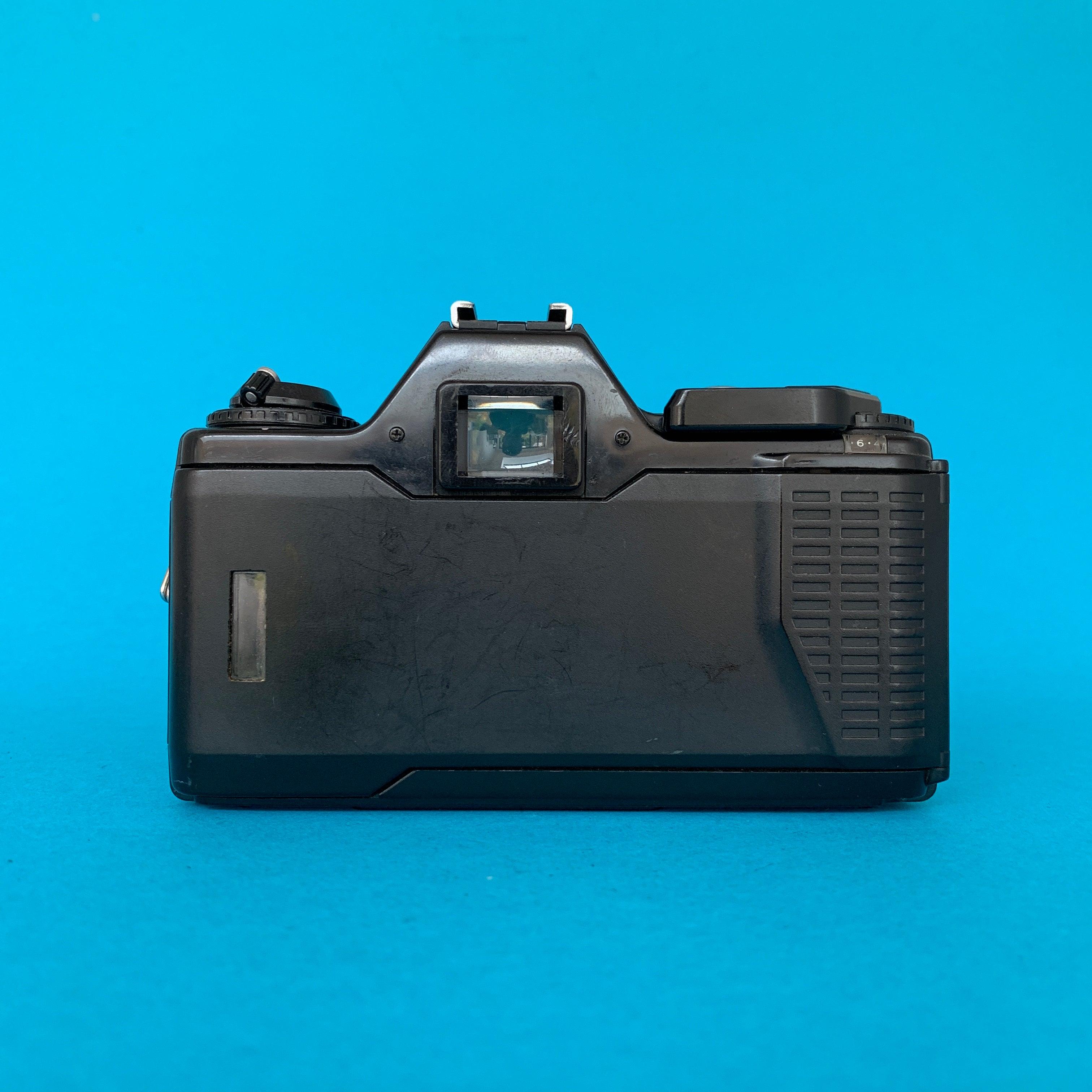 Konica TG-X 35mm SLR Film Camera w/ 60mm - 200mm Zoom Lens – Film