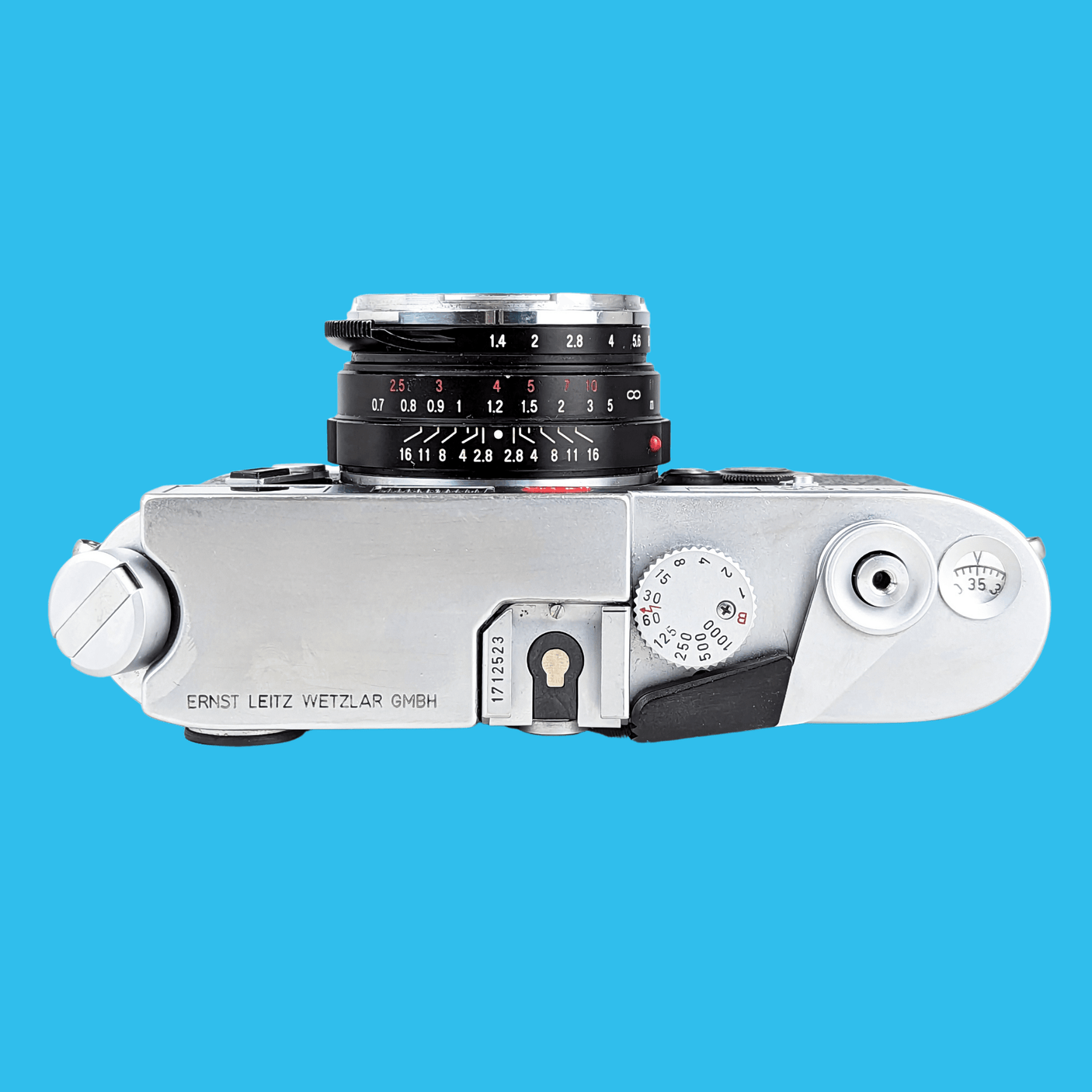 Leica M6 0.72 With Voigtländer 35mm F1.4 lens.