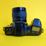 Minolta Dynax 8000i Automatic 35mm SLR Film Camera w/ Auto Zoom Lens