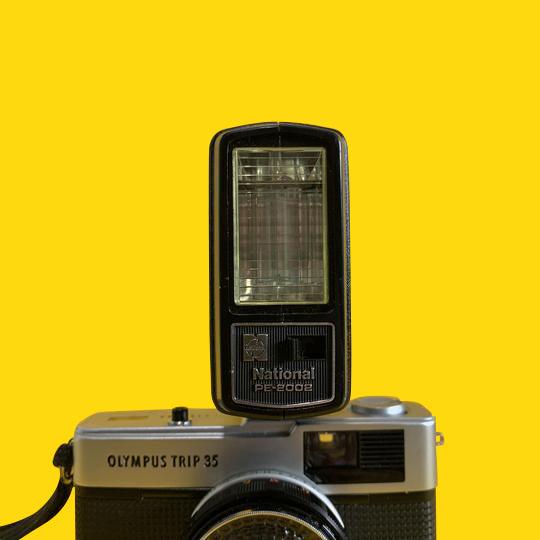 National PE-2002 External Flash Unit for 35mm Film Camera