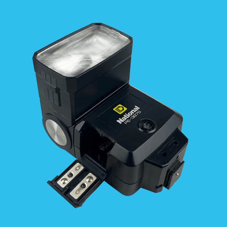 National PE-387S TTL Flash Unit.