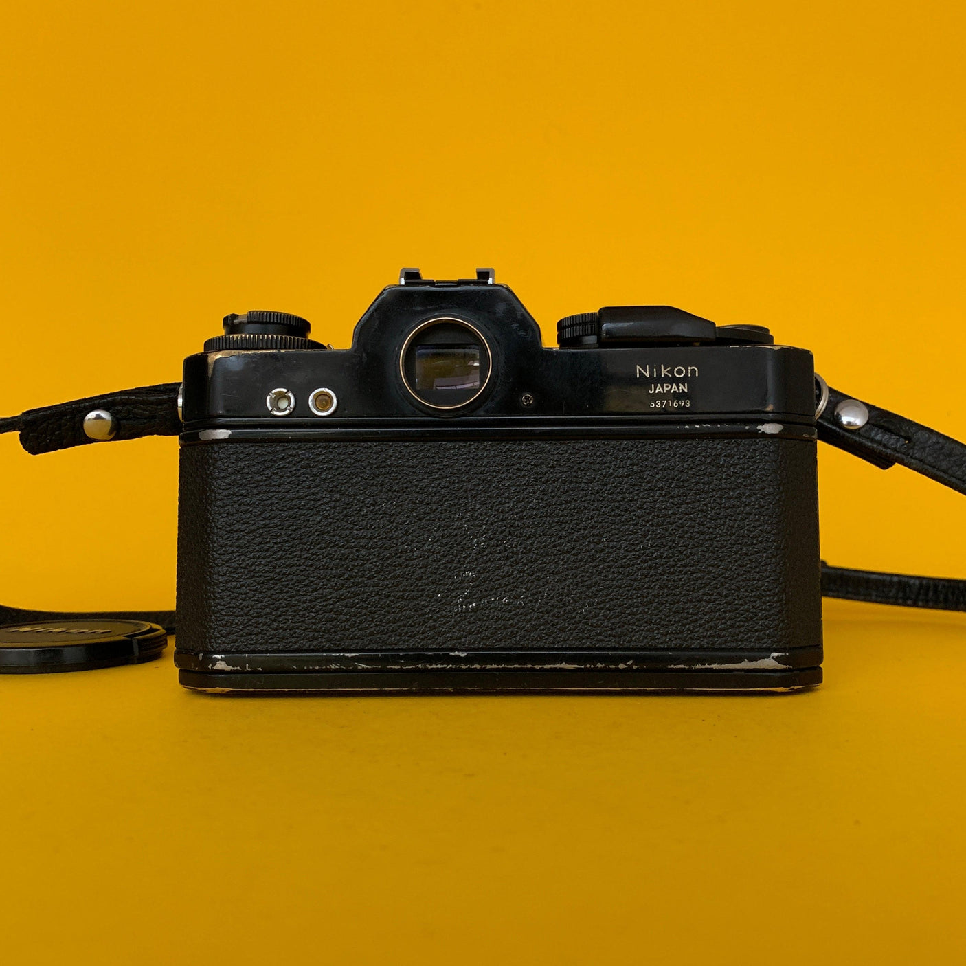 Nikomat EL Vintage 35mm SLR Film Camera w/ Nikkor-S f/2.8 35mm Lens