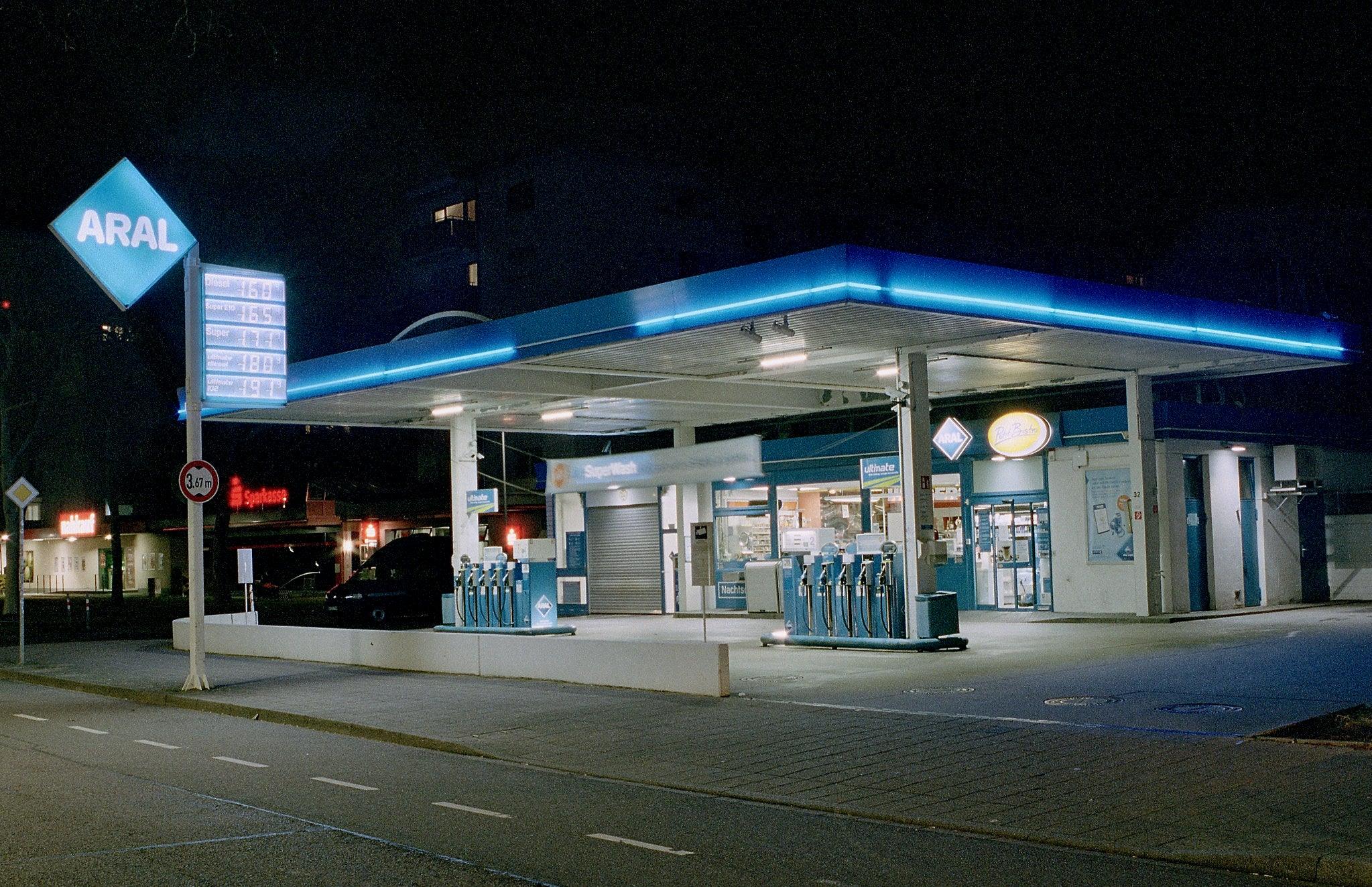 オリンパス OM2 ビンテージ 35mm 一眼レフ フィルム カメラ、f オリンパス OM2 ビンテージ 35mm 一眼レフ フィルム カメラ、f