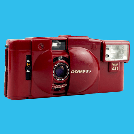 Red Olympus XA2 35mm Film Camera Point and Shoot w/ Olympus A11 Flash (Boxed)