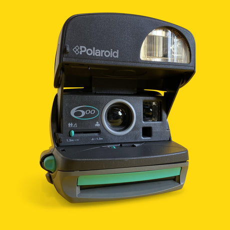 Retro Polaroid 600 Instant Film Camera