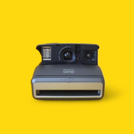 Retro Polaroid ONE 600 Instant Film Camera