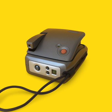 Retro Polaroid ONE 600 Instant Film Camera