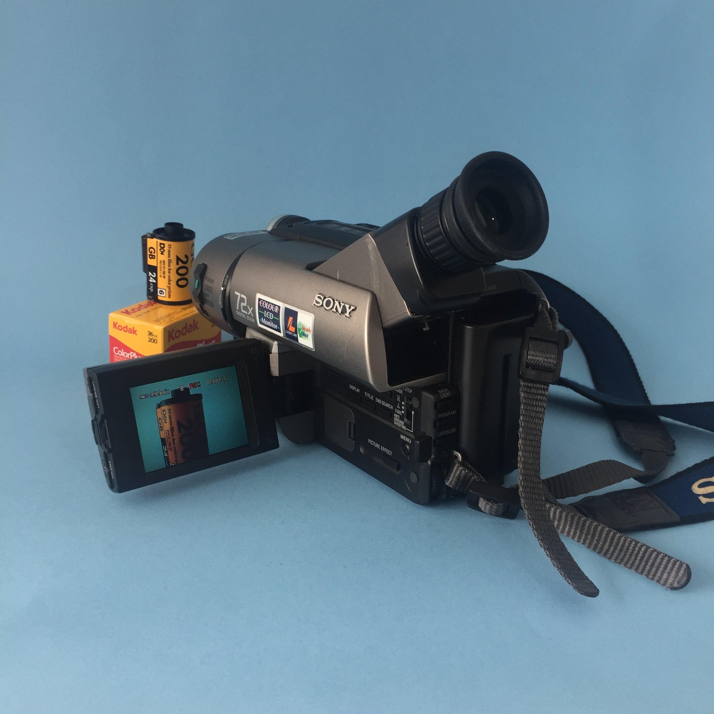 Sony Handycam Vision Video 8 Camcorder Bundle – Film Camera Store